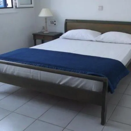 Astra Aparthotel 2*